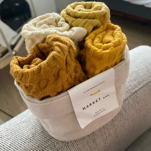 ANTHROPOLOGIE Set of 4 Dishcloths